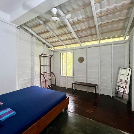 Thelakehostel ヒッカドゥワ エクステリア 写真