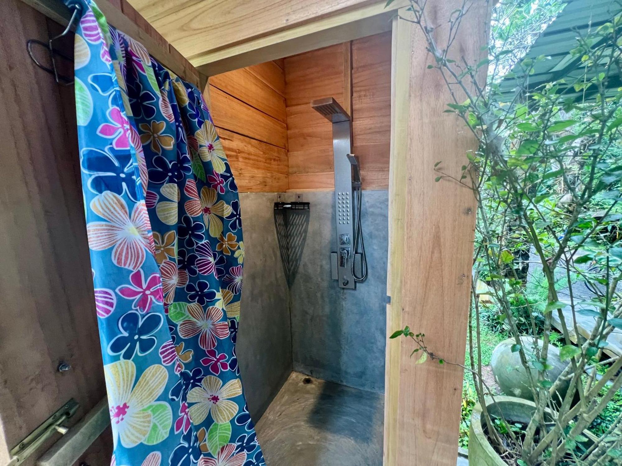 Thelakehostel ヒッカドゥワ エクステリア 写真